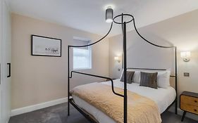 1Br Gem, Private Parking